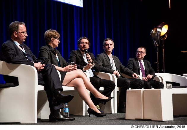 Le CNES a organise pour la troisieme fois, jeudi 25 janvier 2018 a Toulouse, sa Journee de l’Innovation. Ouverte par Jean-Yves Le Gall, President du CNES, elle a permis de faire le point sur les perspectives technologiques, tant pour les systemes orbitaux que pour les lanceurs et un volet specifique consacre aux start-ups, a permis de decouvrir le dynamisme des acteurs africains du domaine.