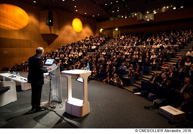 Le CNES a organise pour la troisieme fois, jeudi 25 janvier 2018 a Toulouse, sa Journee de l’Innovation. Ouverte par Jean-Yves Le Gall, President du CNES, elle a permis de faire le point sur les perspectives technologiques, tant pour les systemes orbitaux que pour les lanceurs et un volet specifique consacre aux start-ups, a permis de decouvrir le dynamisme des acteurs africains du domaine.